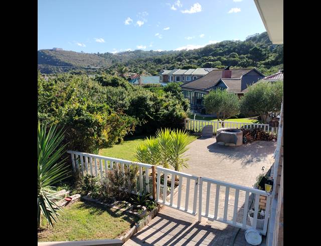 4 BEDROOM FREESTANDING FOR SALE IN DOLPHIN CREEK GOLF ESTATE